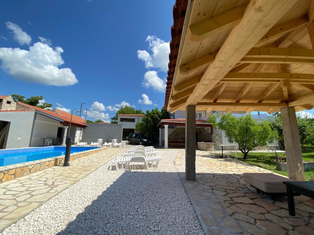 Guest Accommodation Grozdanic Dubravice Exterior photo