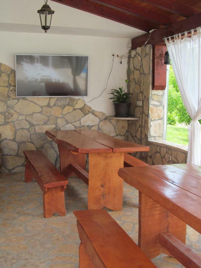 Guest Accommodation Grozdanic Dubravice Exterior photo